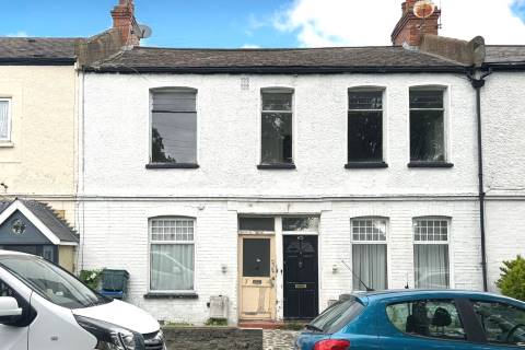 Property for auction in Surrey