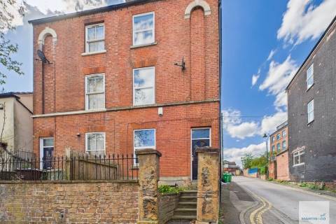 Property for auction in Nottinghamshire
