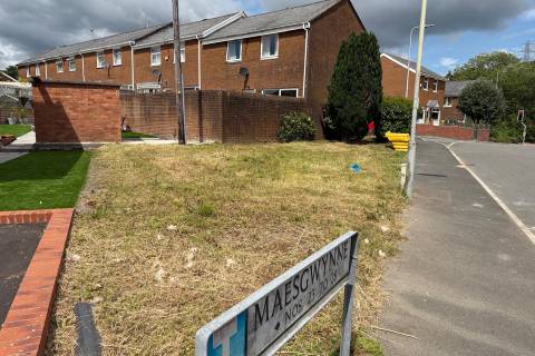 Property for auction in Mid Glamorgan