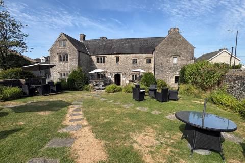 Property for auction in Mid Glamorgan