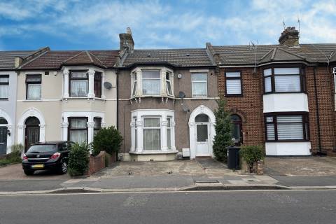 Property for auction in Essex