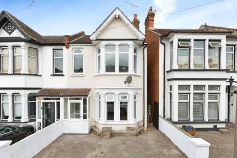 Property for auction in Essex