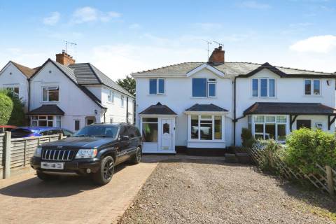 Property for auction in Worcestershire