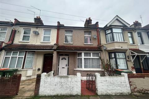 Property for auction in London