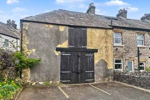 Property for auction in Derbyshire