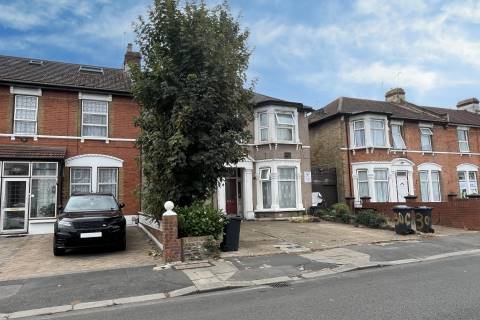 Property for auction in Essex
