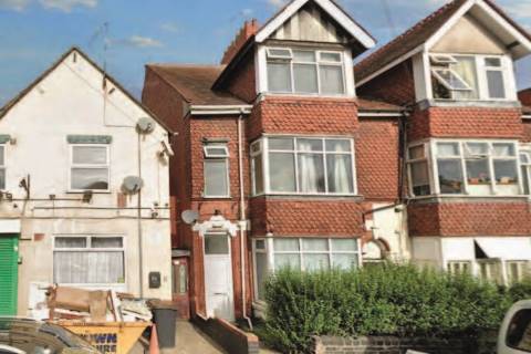 Property for auction in Warwickshire