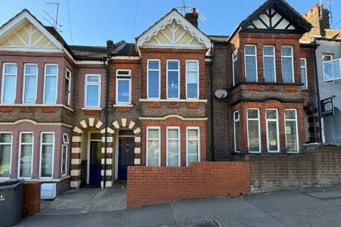 Property for auction in Bedfordshire