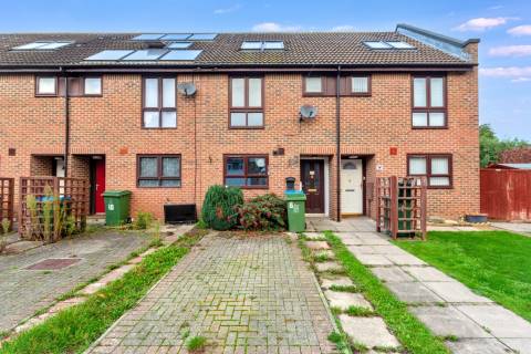 Property for auction in Buckinghamshire