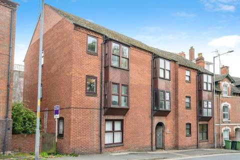 Property for auction in Worcestershire