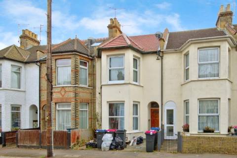 Property for auction in Essex