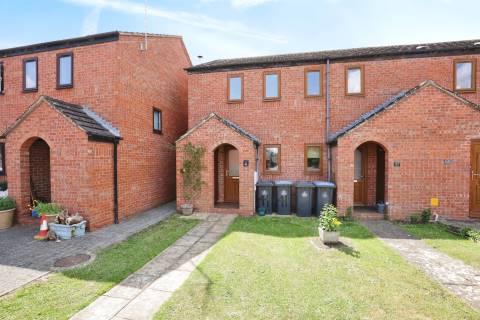 Property for auction in Warwickshire