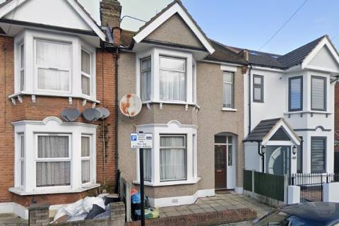 Property for auction in Essex