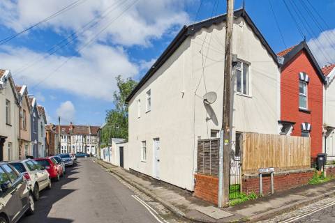 Property for auction in Avon