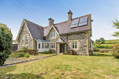 Property for auction in Clwyd