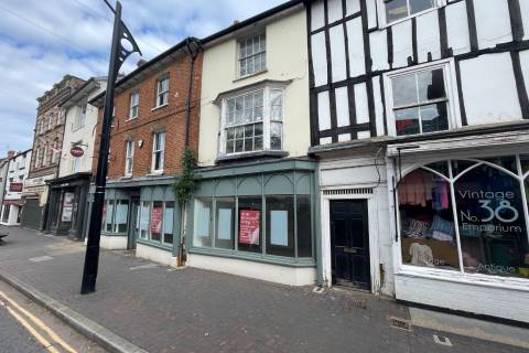 Property for auction in Buckinghamshire
