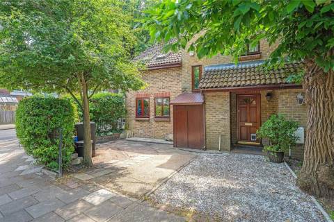 Property for auction in London