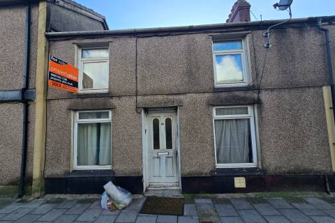 Property for auction in Mid Glamorgan