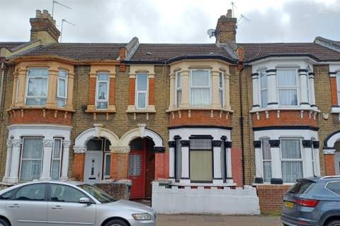 Property for auction in London