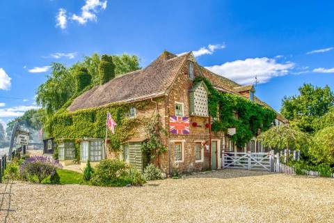 Property for auction in Dorset