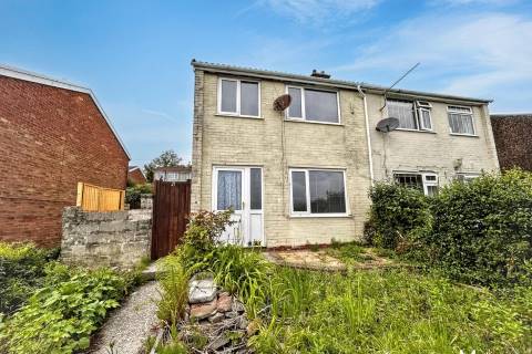 Property for auction in Mid Glamorgan