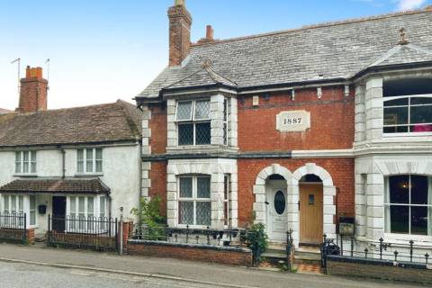 Property for auction in Kent