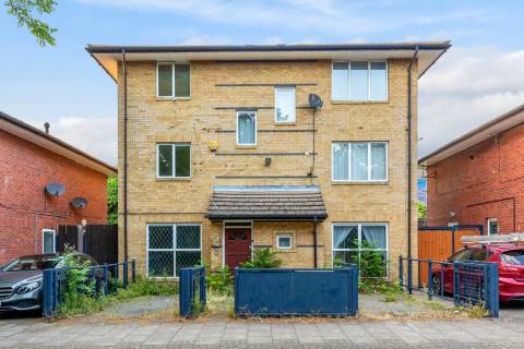 Property for auction in London