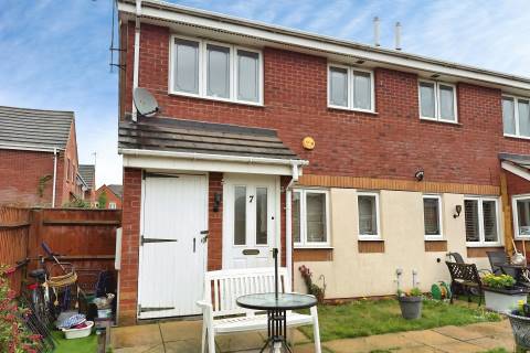Property for auction in Warwickshire