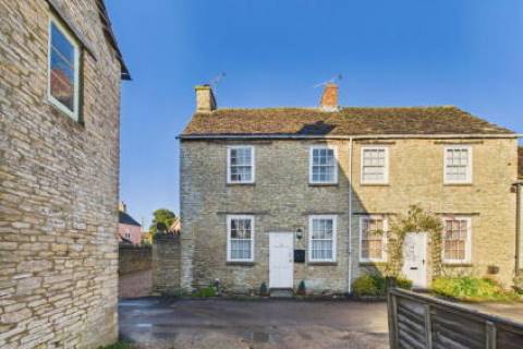 Property for auction in Avon