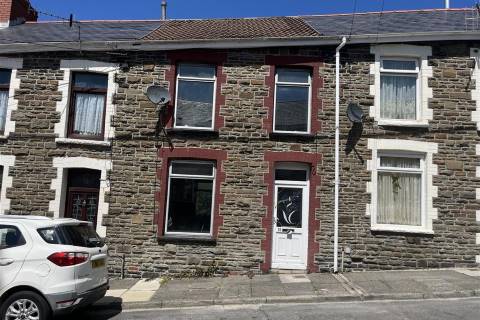 Property for auction in Mid Glamorgan