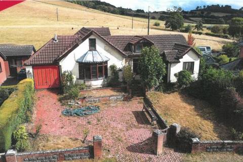 Property for auction in Powys