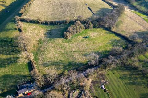 Property for auction in Warwickshire