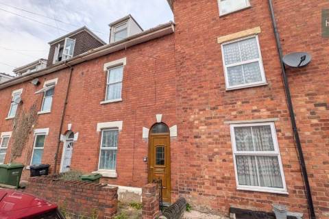 Property for auction in Worcestershire