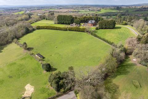 Property for auction in Worcestershire