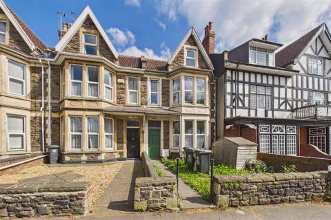 Property for auction in Avon