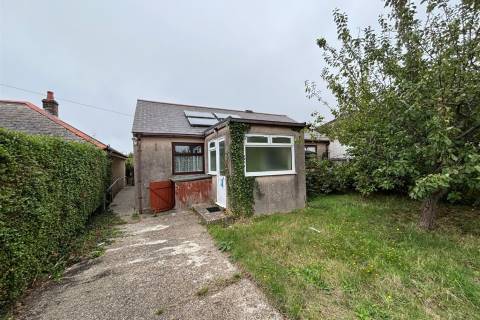 Property for auction in Isle of Wight