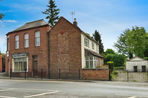 Property for auction in Warwickshire