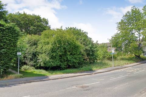 Property for auction in Avon