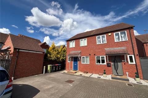 Property for auction in Buckinghamshire