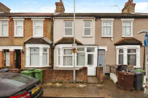 Property for auction in Essex