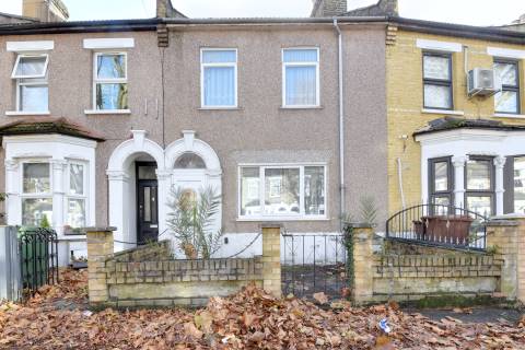 Property for auction in London