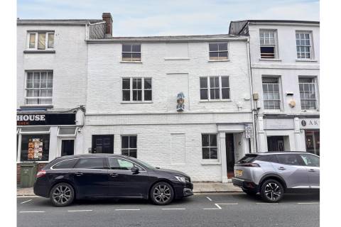 Property for auction in Isle of Wight