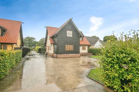 Property for auction in Essex