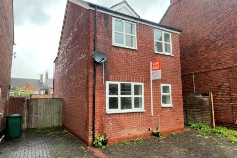 Property for auction in Derbyshire