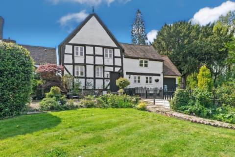 Property for auction in Worcestershire
