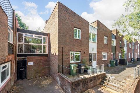 Property for auction in London