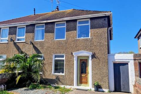 Property for auction in Mid Glamorgan