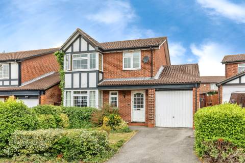 Property for auction in Avon