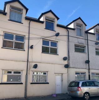 Property for auction in Mid Glamorgan