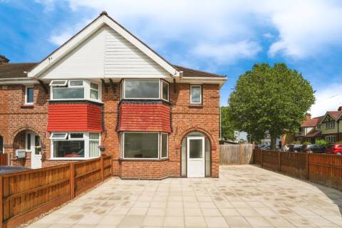 Property for auction in Worcestershire